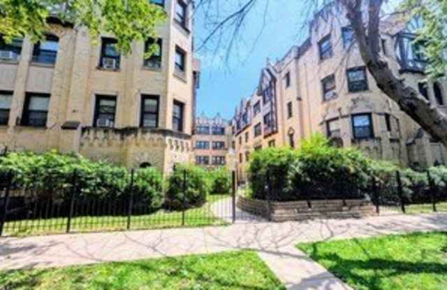 5655 N Spaulding Avenue unit: 2W photos photos