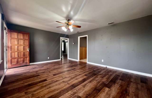 3 Bedroom in Slaton Gallery 4