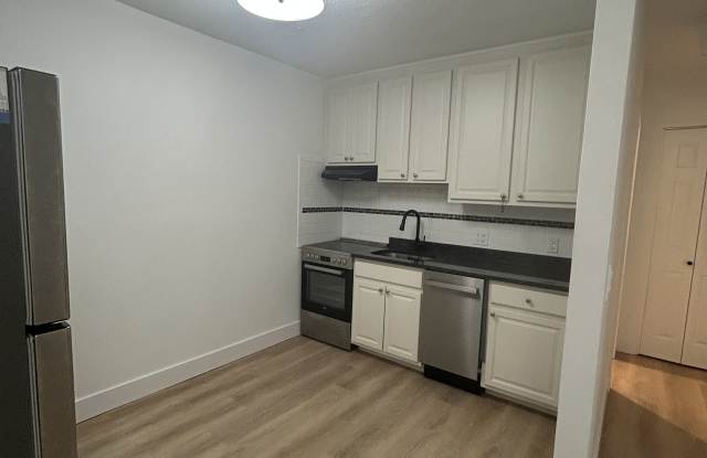 745 East 6th Street photos photos