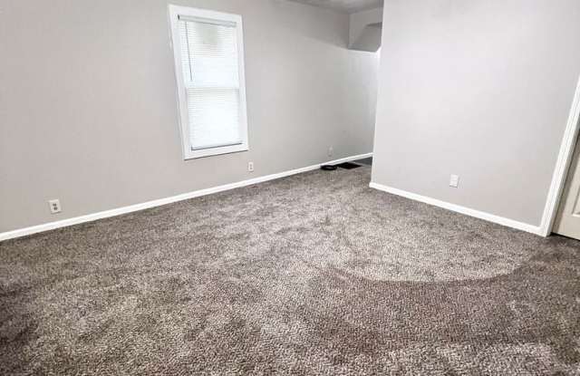 Cute South Omaha 2 bed, 1 bath beauty for only $1195.00 Gallery 4