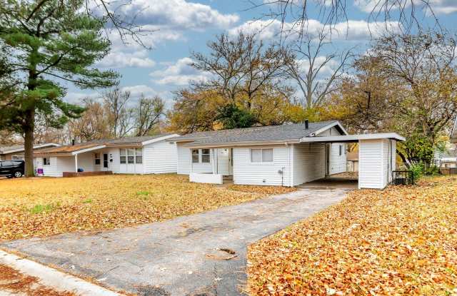 Charming 3-Bedroom Home in a Convenient St. Louis Location! photos photos