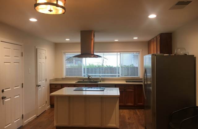 Lovely, remodeled, home with open floorplan. Gallery 4