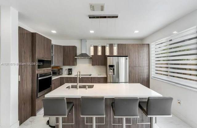 11437 NW 76th Ter photos photos