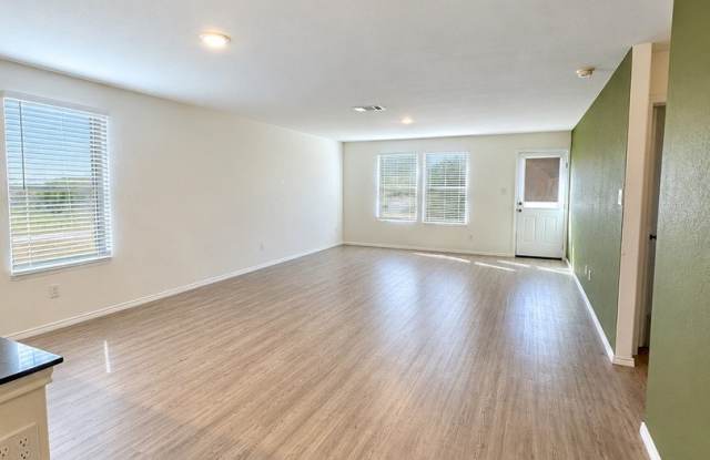 6029 VESTIGE BND Gallery 3