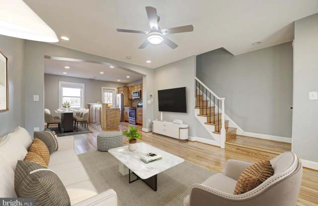 3958 BLAINE Street NE photos photos