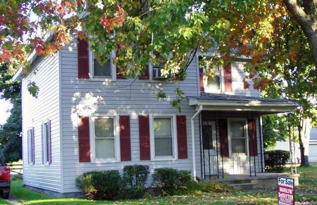 16 Franklin Street - Up - 16 Franklin Street, Phelps, NY 14532