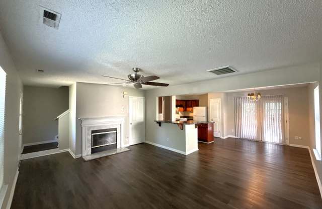 1601 Elk Creek Court Gallery 3