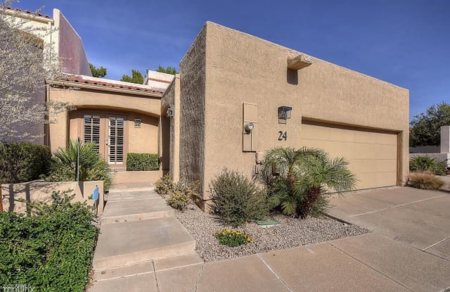 2626 E Arizona Biltmore Cir Unit 24 - 2626 E Arizona Biltmore Cir, Phoenix, AZ 85016