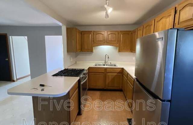 500 Saint Paul Street - 500 photos photos