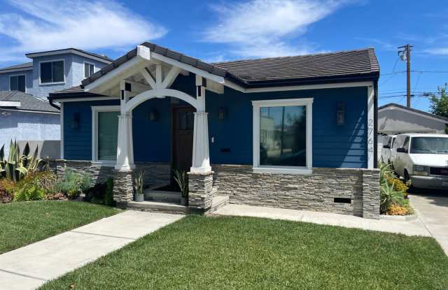 Super comfortable 2-bedroom, 2-bath home in Long Beach - 2764 San Francisco Avenue, Long Beach, CA 90806