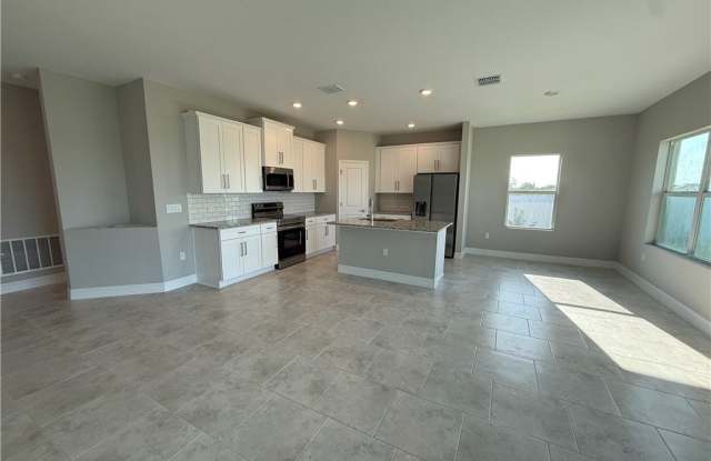 2819 71st Street W Gallery 4