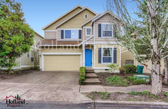Spacious 3 bedroom Beaverton Home with a loft area and extra room for a Den! - 199 Southwest 208th Avenue, Washington County, OR 97006
