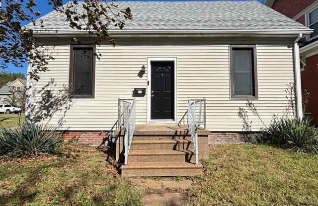 3 bed 1 bath home for rent in Belleville Gallery 1