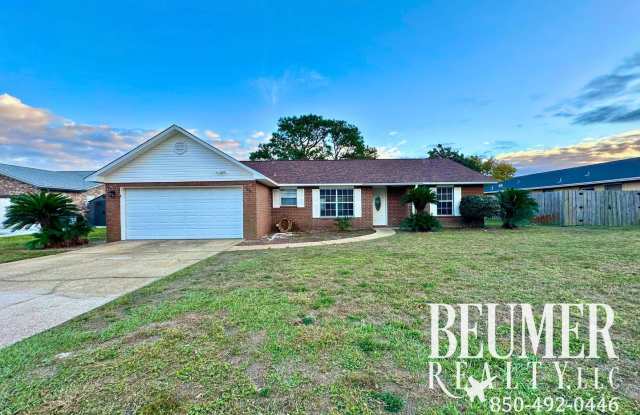 Lakefront Living Minutes to NAS  Perdido Beaches - 5446 Ponte Verde Cove, Escambia County, AL 32507