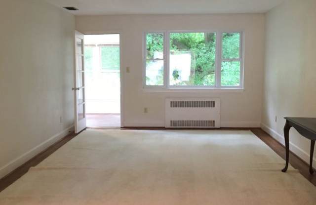 7705 Shirland Avenue Unit B4 Gallery 3