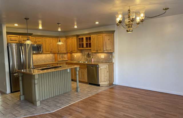 1586 E Ventnor Ave photos photos