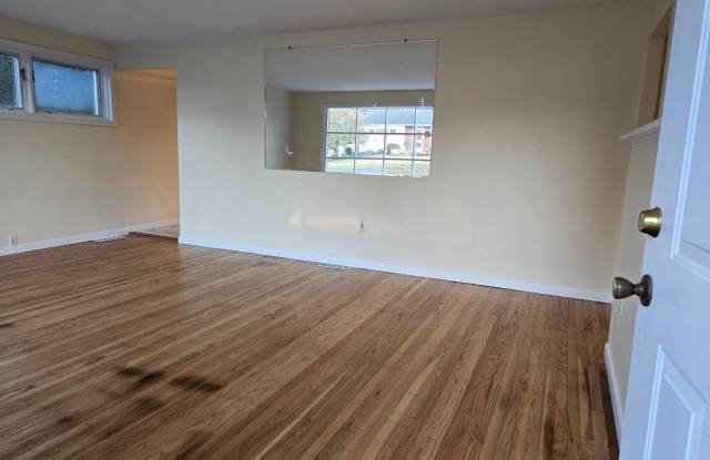 4234 N LEE LANE Gallery 4