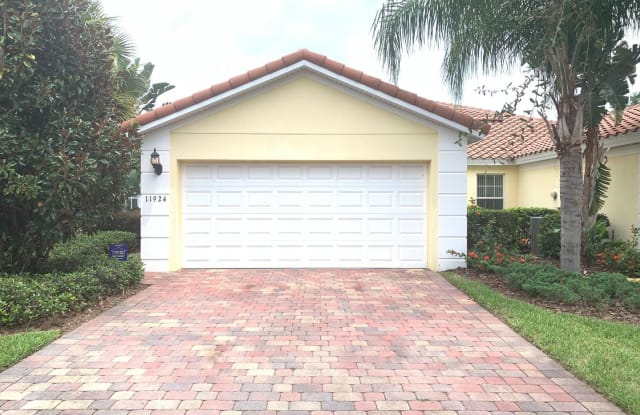 11924 Fiore Drive - 11924 Fiore Drive, Orlando, FL 32827