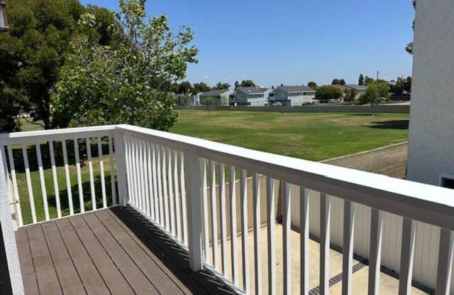 3 Bedroom 2 Bath 2 Story House, consisting of 2 Bedrooms and 1 Bath Upstairs and 1 Bedroom and 1 Bath Downstairs which Could Be A in Law Suite Gallery 4