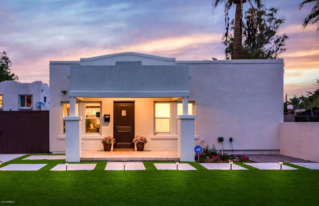 1050 E WHITTON Avenue - 1050 East Whitton Avenue, Phoenix, AZ 85014