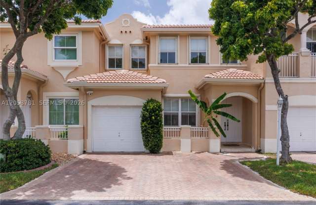 3126 NW 101st Ct Gallery 1