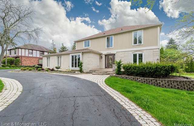 4250 MARGATE Lane - 4250 Margate Lane, Oakland County, MI 48302