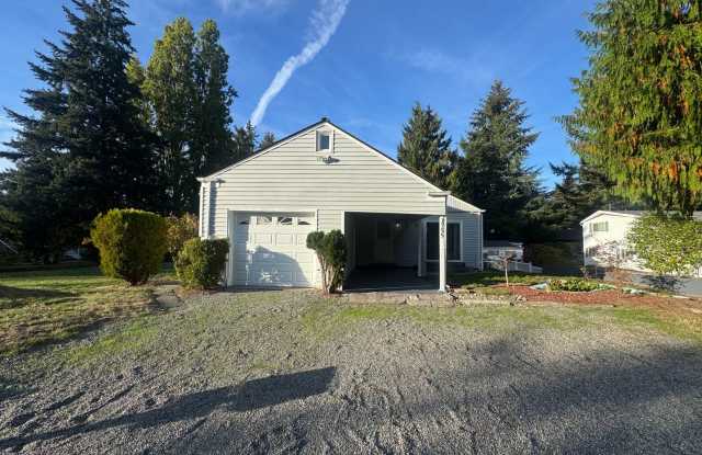 5 Bedroom with a FULLY Finished Basement! Gallery 3