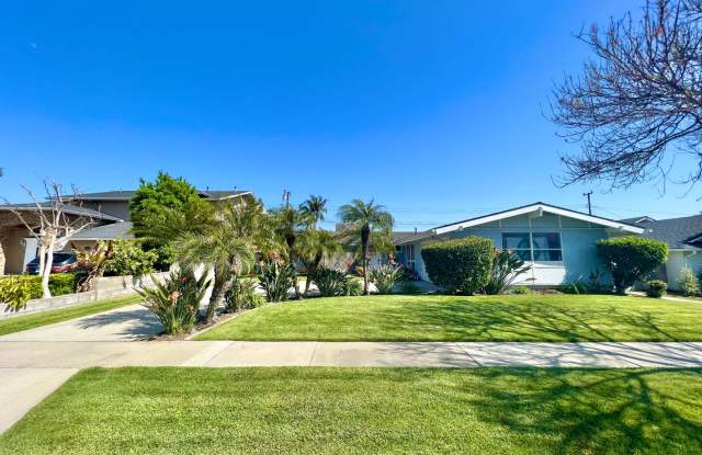 3 Bedroom Rossmoor House with Large Backyard Near Park - 11332 Donovan Road, Rossmoor, CA 90720