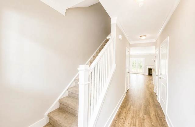 722 Elmbrook Drive - 1 Gallery 2