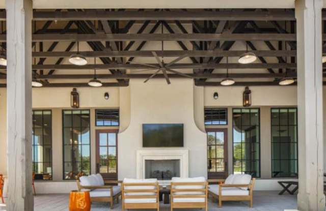 20947 Wilderness Oak Gallery 3