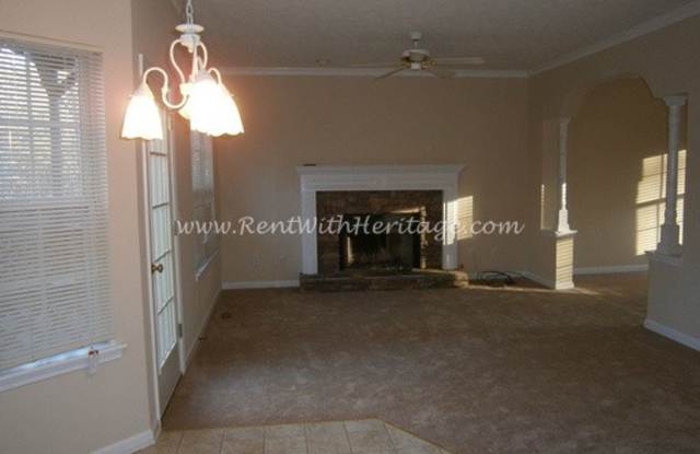 2240 Pennsylvania Court Gallery 3