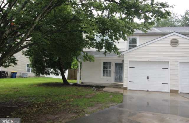 208 MAHOGANY PLACE photos photos