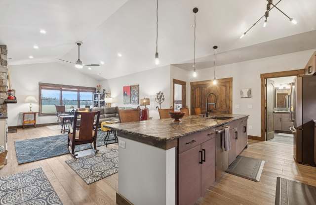 Delightful Monterra 2 Bed 2 Bath Condo with Views of Glacier Park photos photos Delightful Monterra 2 Bed 2 Bath Condo with Views of Glacier Park photos photos