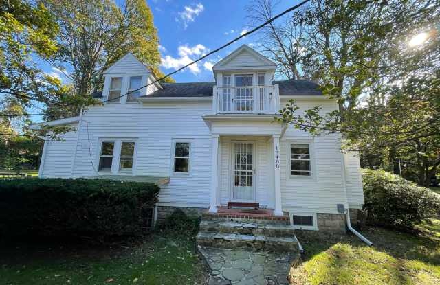 Two-Bedroom House - 13488 Monterey Lane, Blue Ridge Summit, PA 17214
