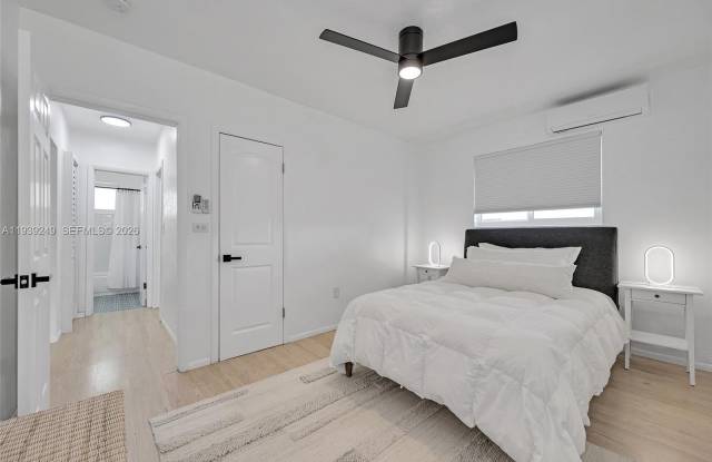 1001 NE 110th St photos photos