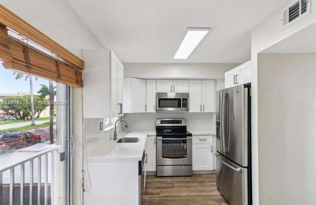 390 NW 86th Pl th 201, Miami, FL 33126 photos photos