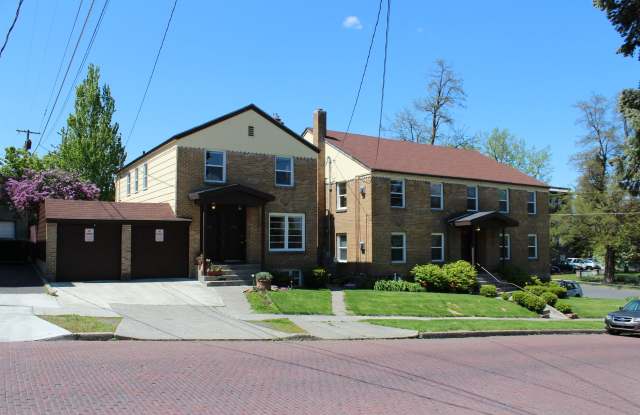 104 S Oak St photos photos