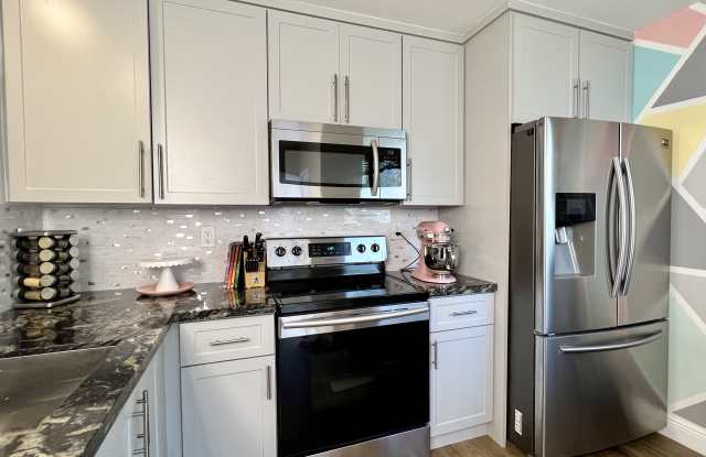 4728 Northwest 114th Avenue photos photos