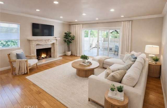 14608 Cohasset Street photos photos