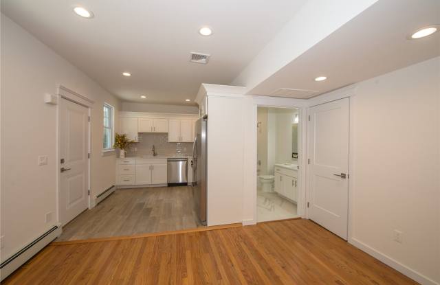 16 Northridge Street Gallery 4