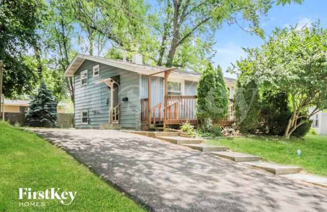 905 Garfield Drive photos photos