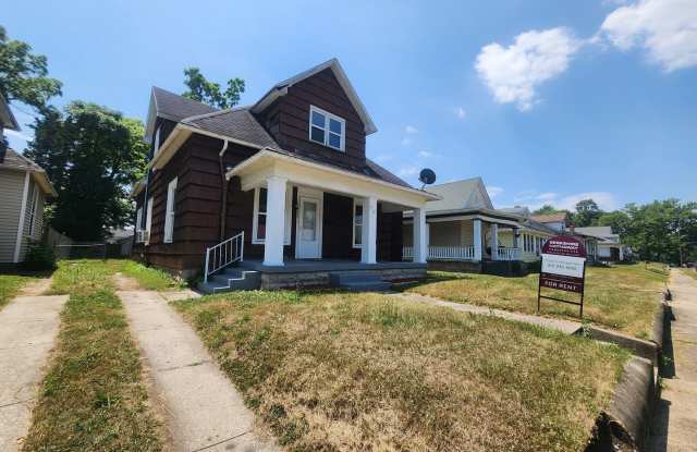 5 Bedrooms 1.5 Bath on the Northeast side of Town photos photos