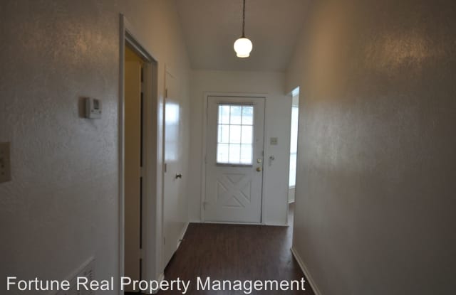 7405 Buttonwood Gallery 2