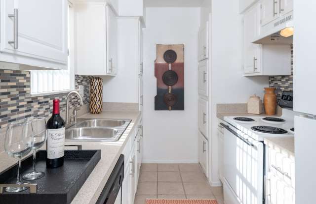 Del Prado at Texas Star Gallery 2