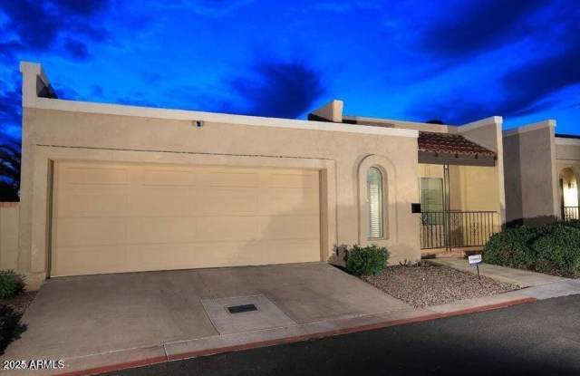 5326 N LAS CASITAS Place - 5326 North Las Casitas Place, Phoenix, AZ 85016