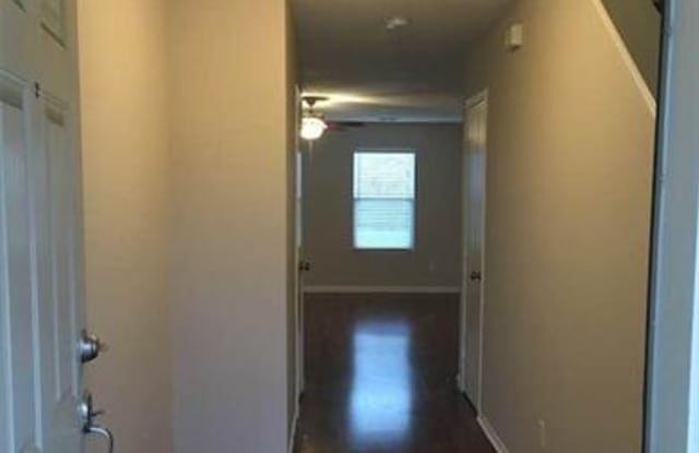 6708 Waterhill Lane Gallery 2