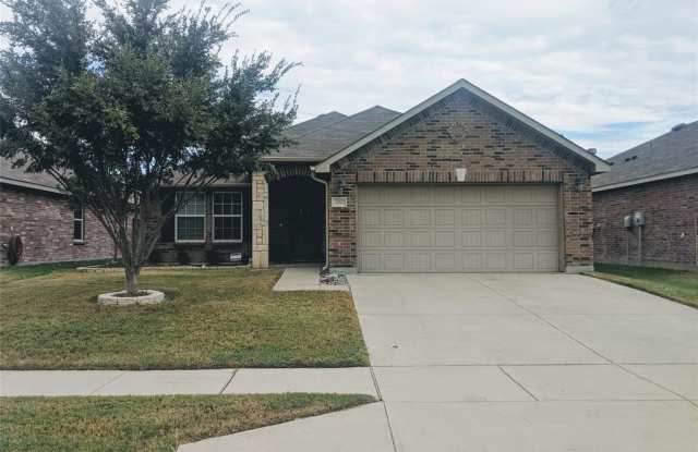 300 Fossil Bridge Drive - 300 Fossil Bridge Drive, Fort Worth, TX 76131
