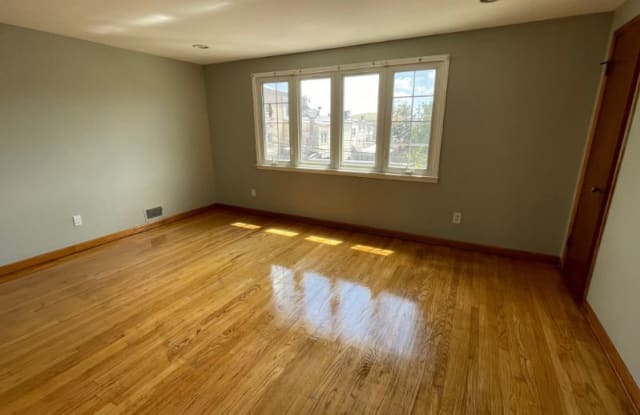 330 Sussex Street, APT # 2 2 - 330 Sussex Street, Harrison, NJ 07029