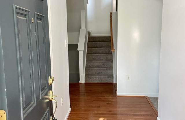 20573 BREEZYHILL DRIVE Gallery 4
