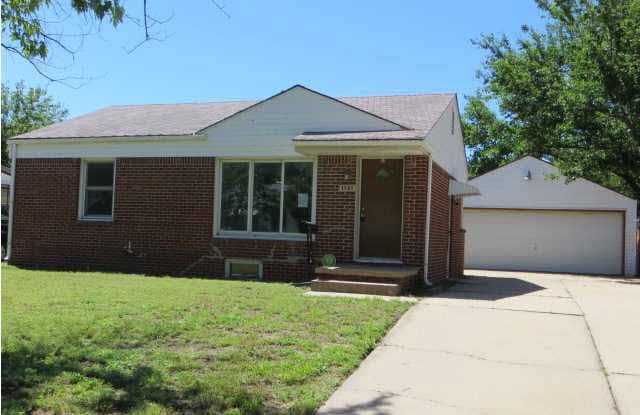 1121 E Catalina - 1121 Catalina Street, Wichita, KS 67216